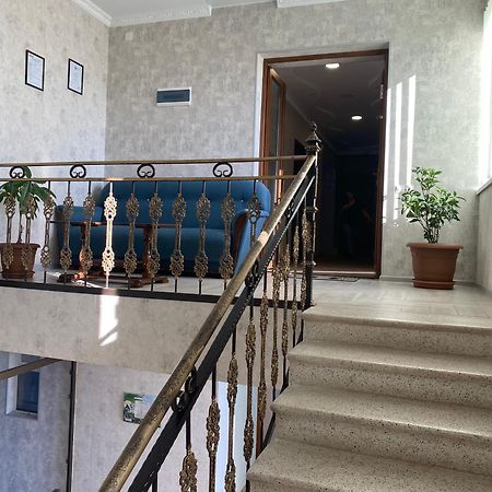 Hotel Sharl Ninotsminda Esterno foto
