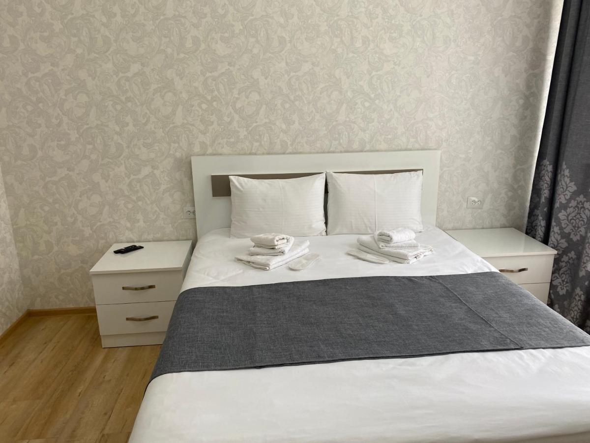 Hotel Sharl Ninotsminda Esterno foto