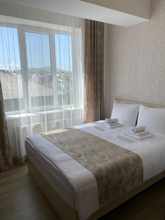 Hotel Sharl Ninotsminda Esterno foto