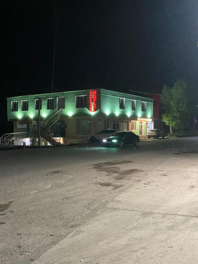 Hotel Sharl Ninotsminda Esterno foto